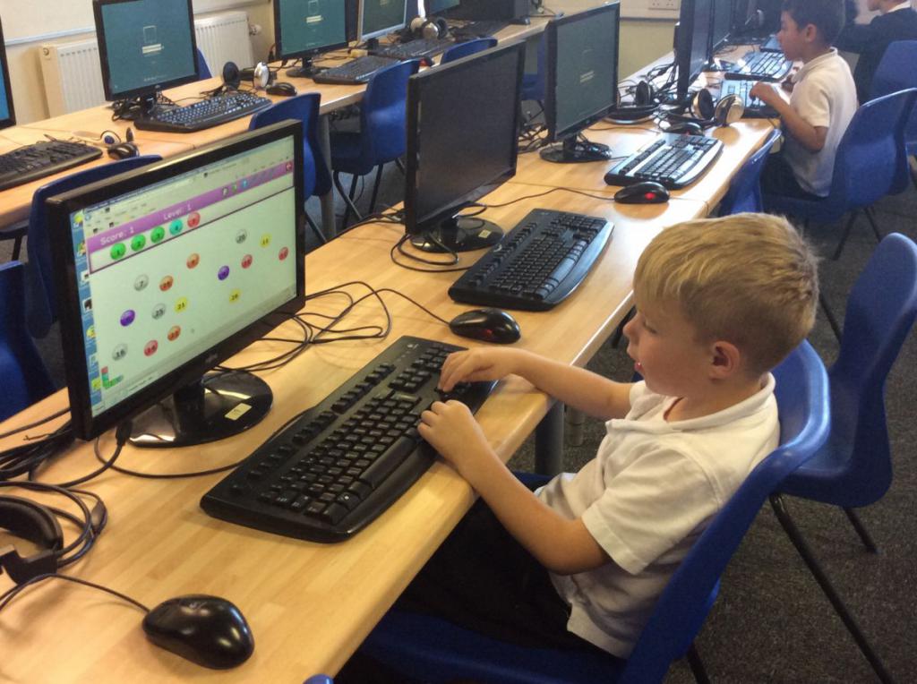 как открыть игровой компьютерный клуб