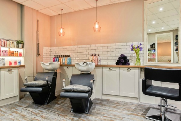 парикмахерский зал