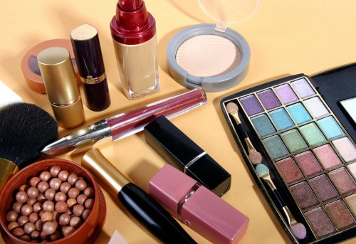 Декоративная косметика