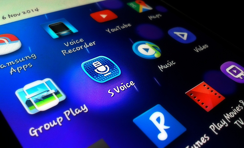 Иконки приложений на смартфоне.