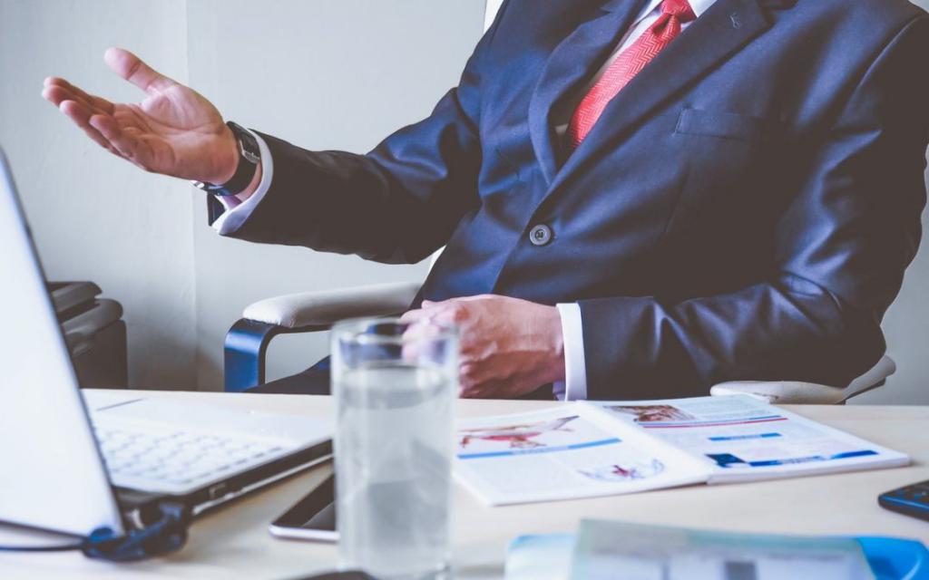 нанять работника