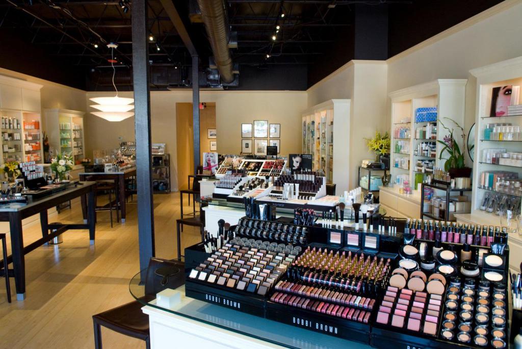 какие документы должны быть в уголке потребителя