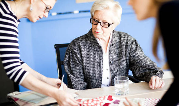 надбавки работающим пенсионерам