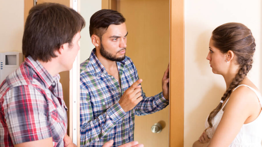 Шумный сосед