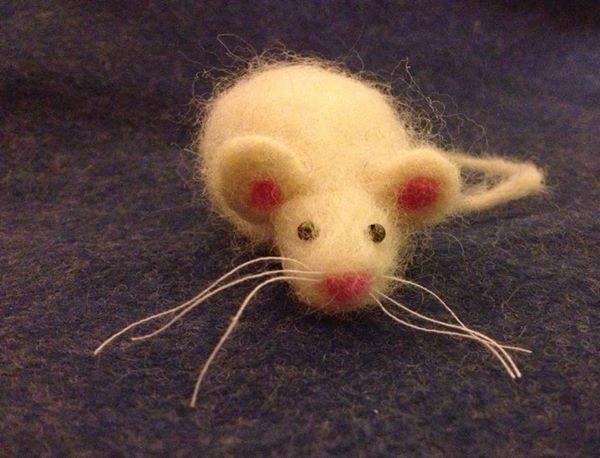 Изготовление мышки техникой валяния