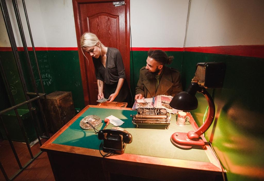 Комната квестов и участники