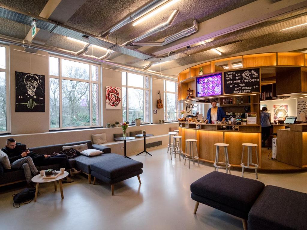 Зона свободного назначения