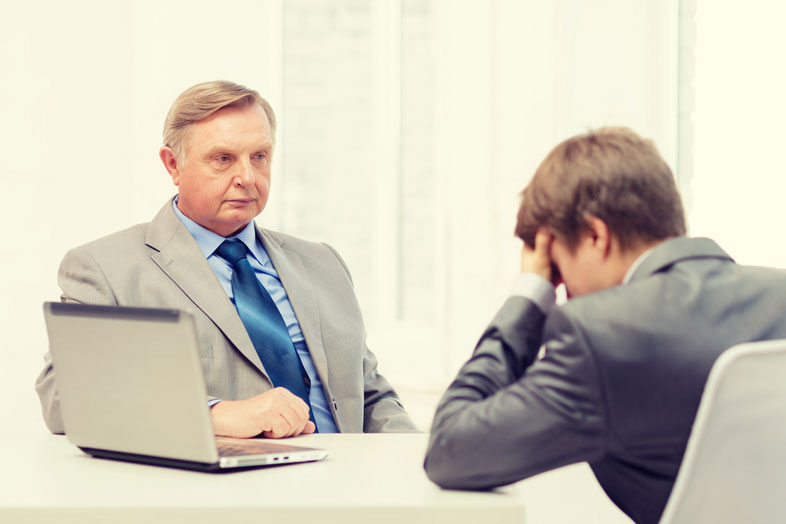 можно ли работнику понизить оклад