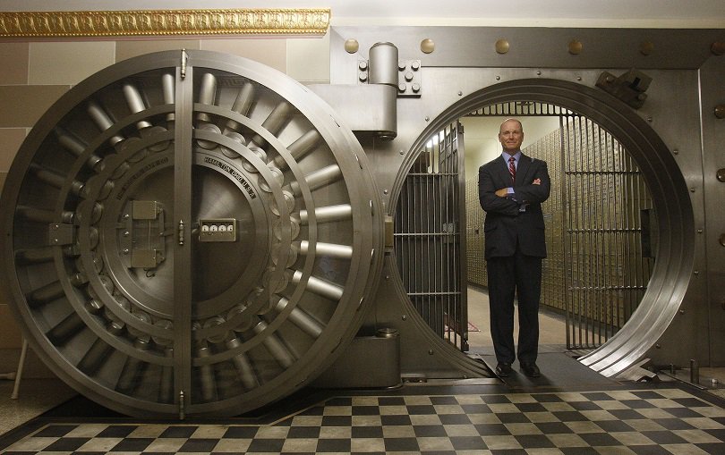 примером пассивных операций банка является