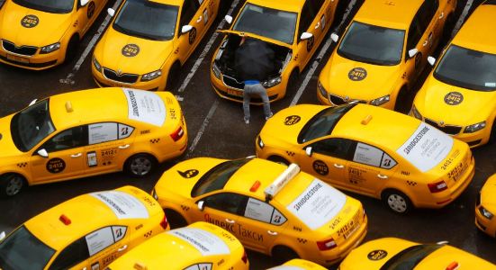 условия работы в яндекс такси на личном