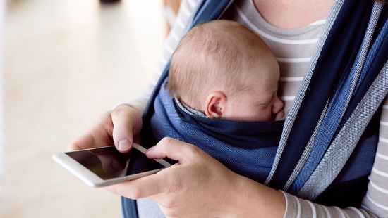 до скольки лет платят декретные с работы