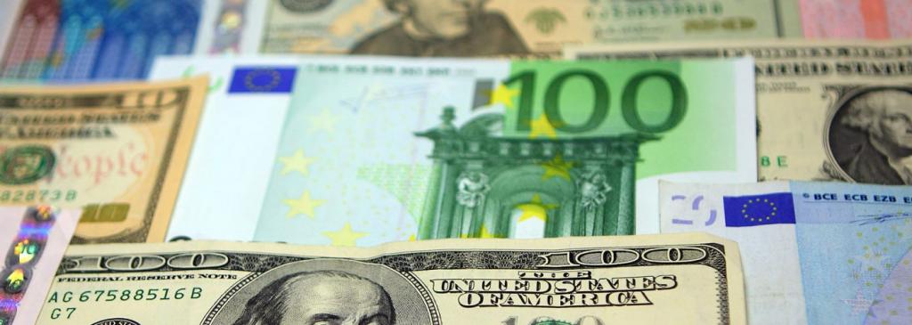 Кто устанавливает курс валют?