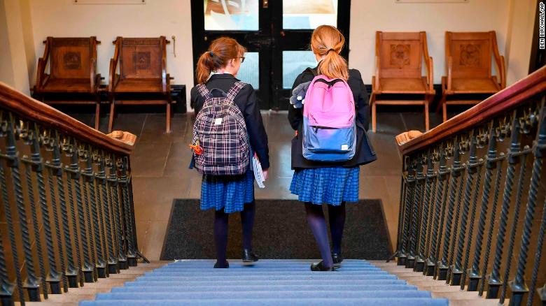 Ученицы школьницы