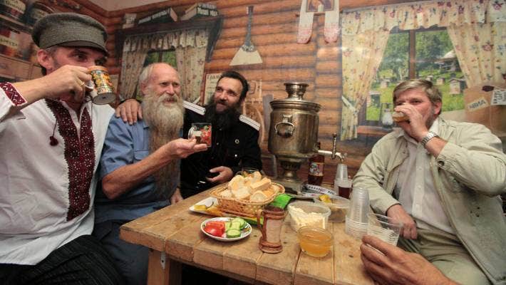 Каждый регион решает по-своему.